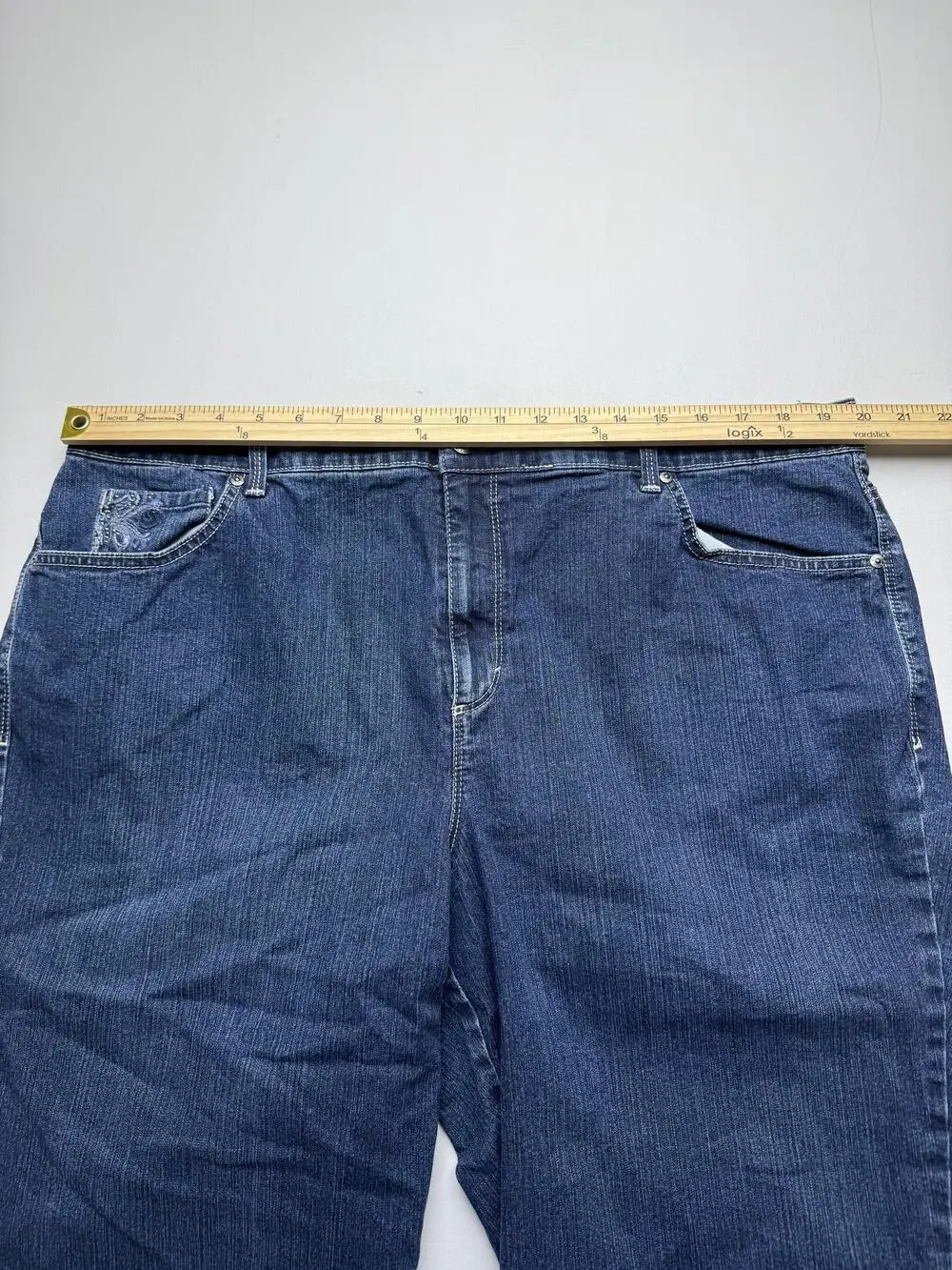 Gloria Vanderbilt Bermuda Shorts Womens 20W Denim Embroidered Long Amanda